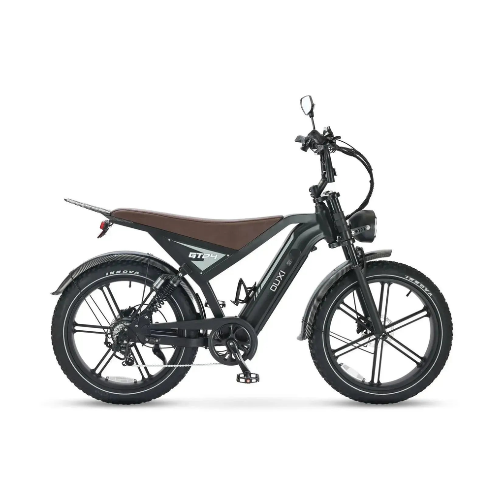 Fatbike Ouxi GT24 w kolorze czarnym, widok z prawej strony z brązowym siodełkiem i łańcuchem po stronie napędu